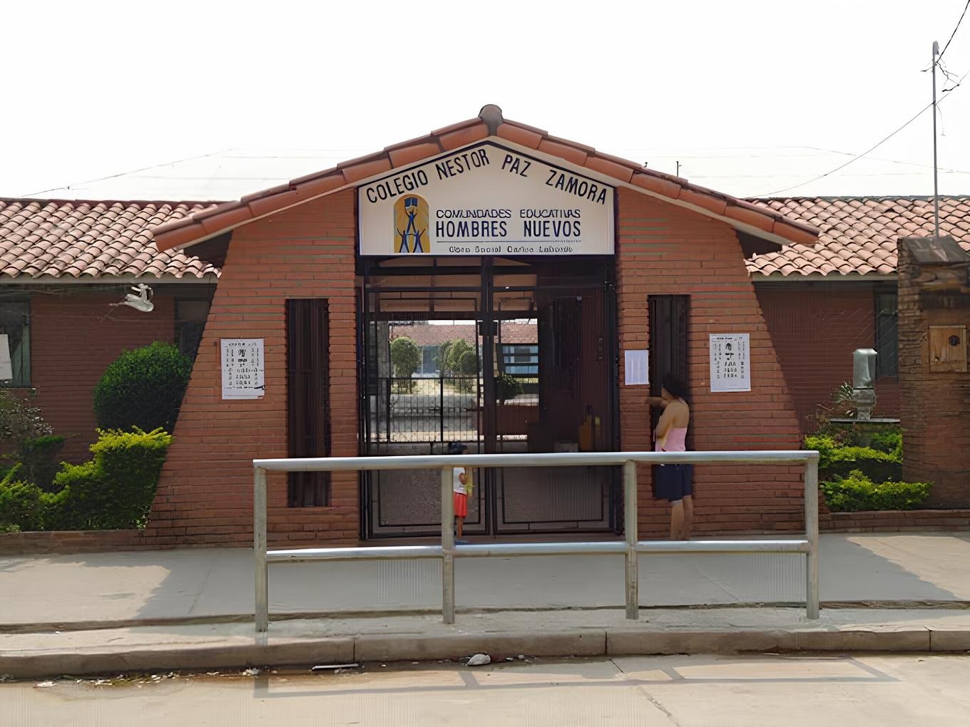 Mejora del acceso a una educación de calidad y libre de violencia para niñas y niños en contextos vulnerables de la Unidad Educativa Néstor Paz Zamora A y B, en Santa Cruz de la Sierra Bolivia.
