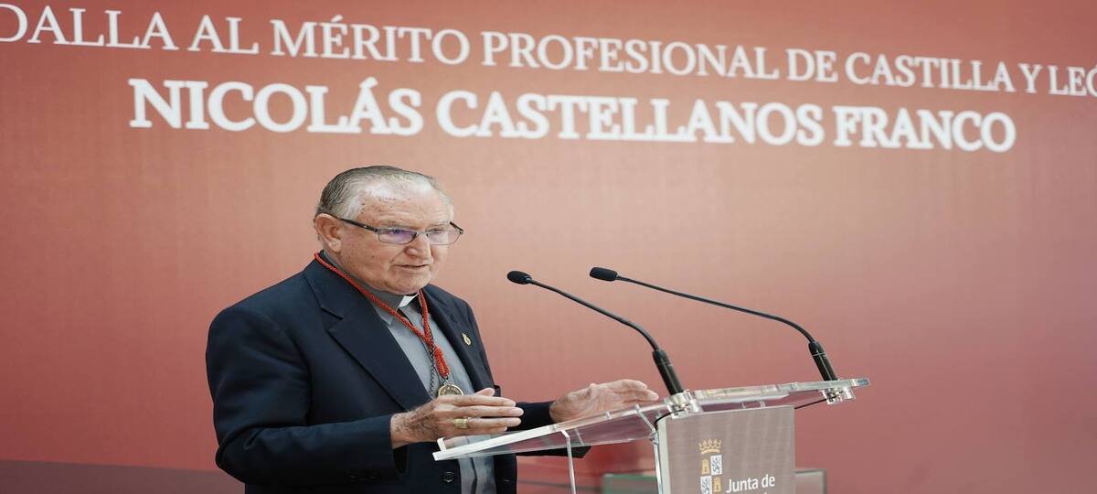 Nicolás Castellanos Franco, fundador de Hombres Nuevos, recibe la Medalla al Mérito Profesional de la Junta de Castilla y León