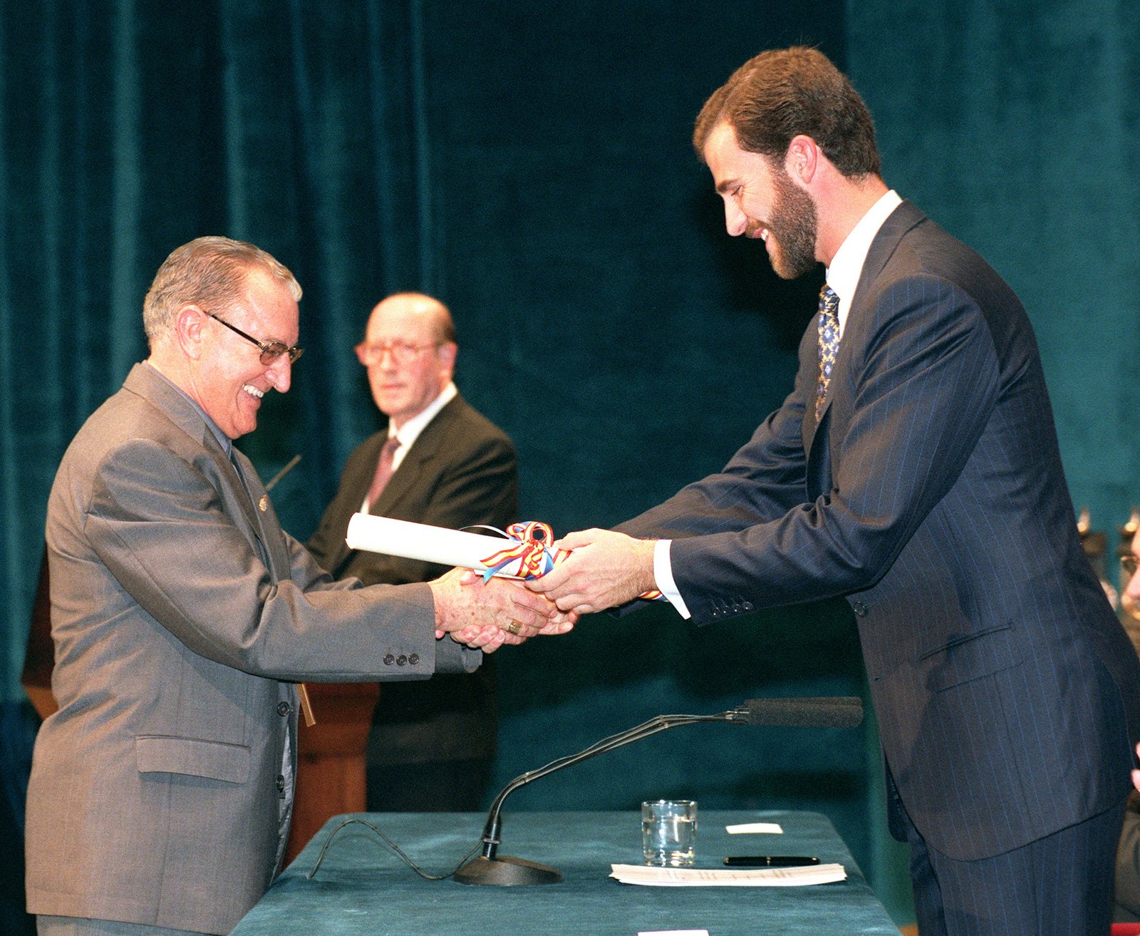 28º aniversario de la entrega a Nicolás Castellanos Franco del Premio Príncipe de Asturias de la Concordia