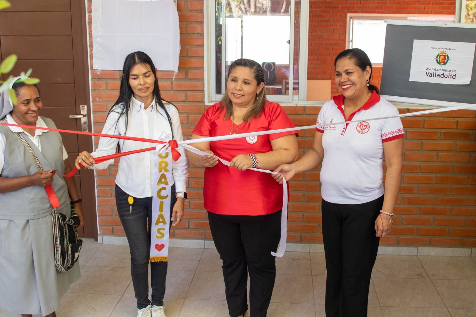 Ampliadas las instalaciones y equipamientos necesarios para que la Unidad Educativa Príncipe de Paz-Fe y Alegría II pueda atender correctamente a la población estudiantil en el municipio de Saavedra